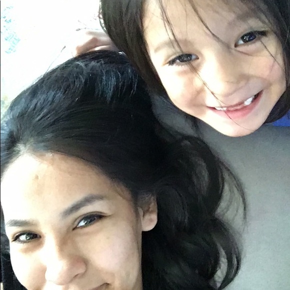 Meet your Posher, Cassie - Picture 2 of 2